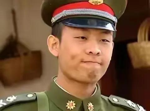 老了和年轻时不一样的男明星,早过了30岁却满满少年感的男明星