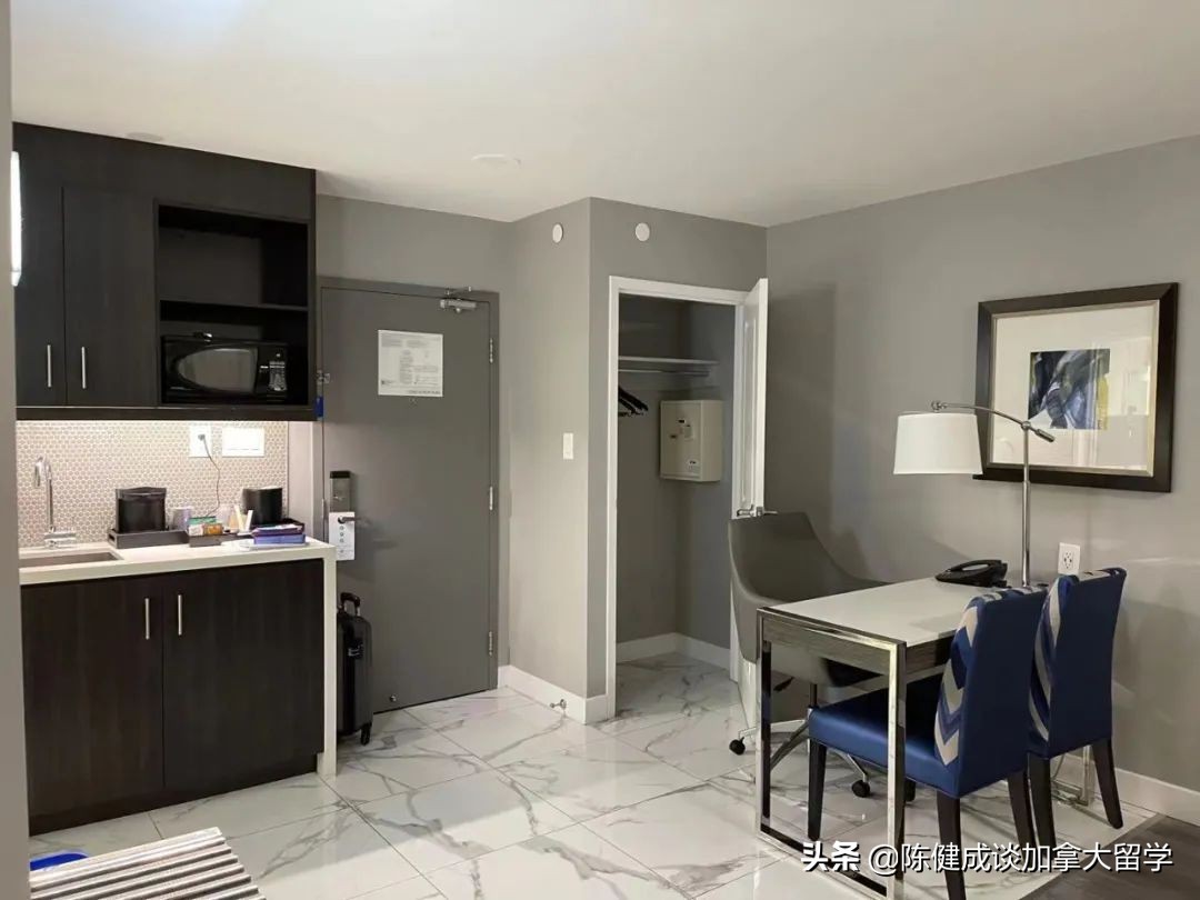 从哪里飞往加拿大需要在香港转机,现在中国去加拿大的航班