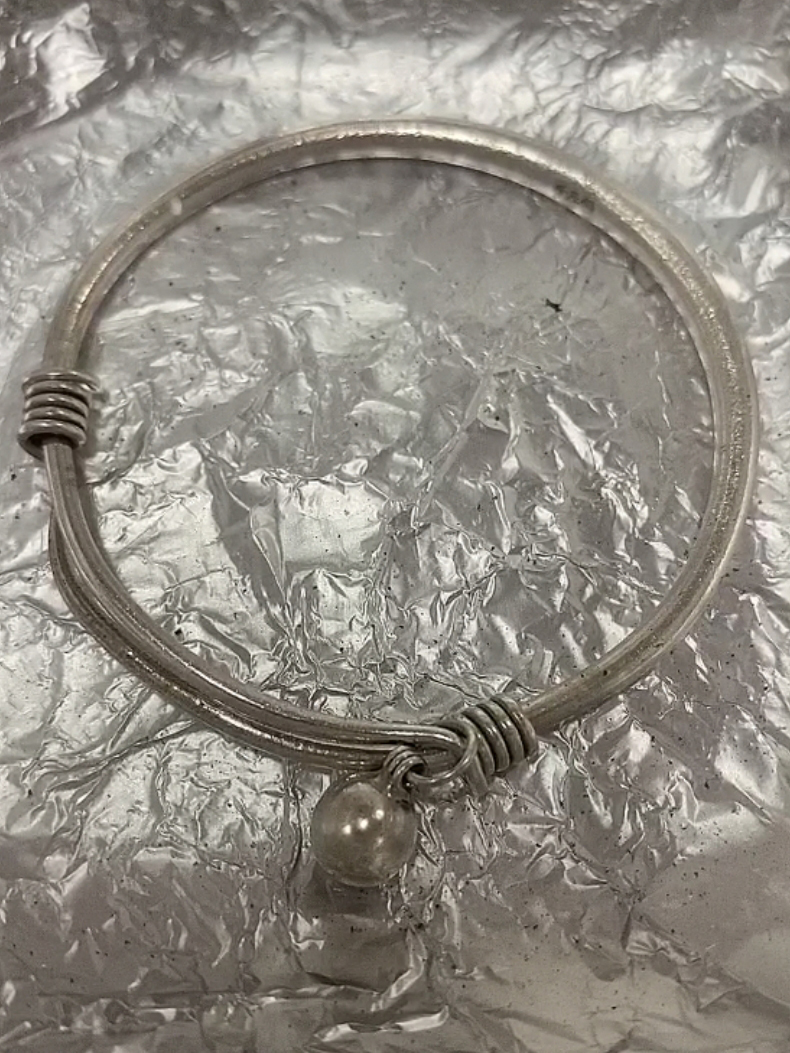 银首饰变黑有什么妙招,银首饰变黑了怎么处理