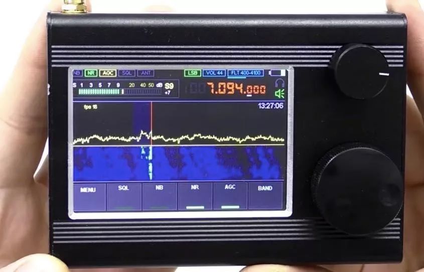 Malahit-DSP：俄罗斯潜在的经典便携式SDR接收机？50KHz-2GHz