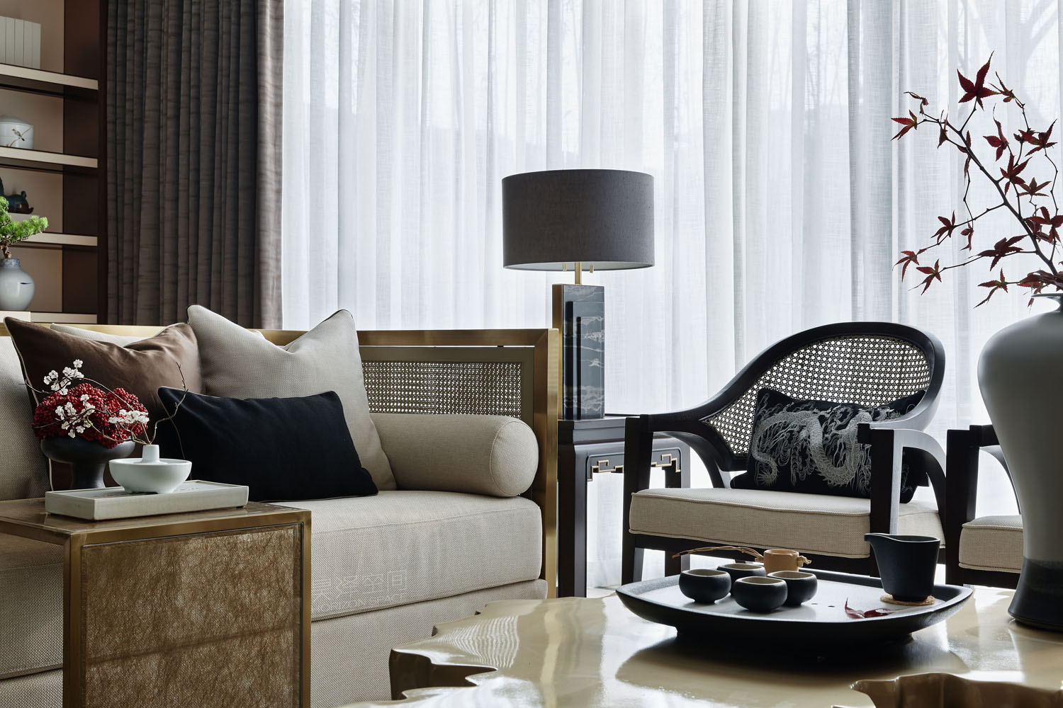 选购窗帘不将就，老婆挑选手感可佳的窗帘，提高房屋颜值