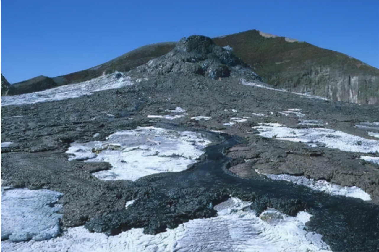如果你掉进岩浆里，会先感觉到疼，还是直接一命呜呼？