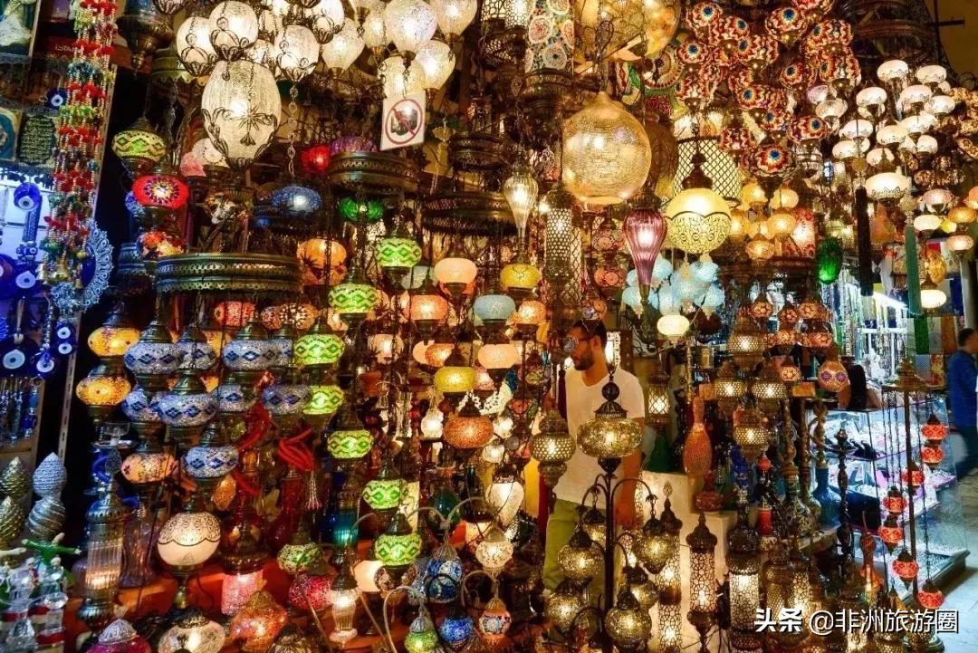 深入了解一座城市的方法，LP又帮你找到了一个