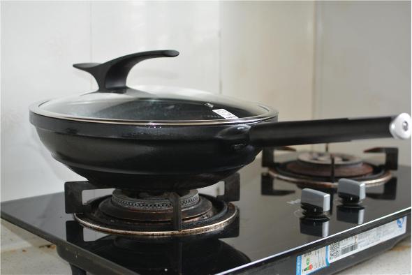 九阳厨房不粘锅,炒菜不粘锅九阳