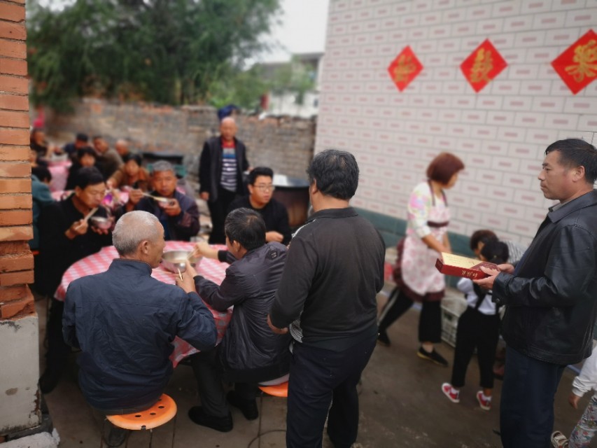 4块一包的红旗渠烟,红旗渠雪茄烟多少钱一包