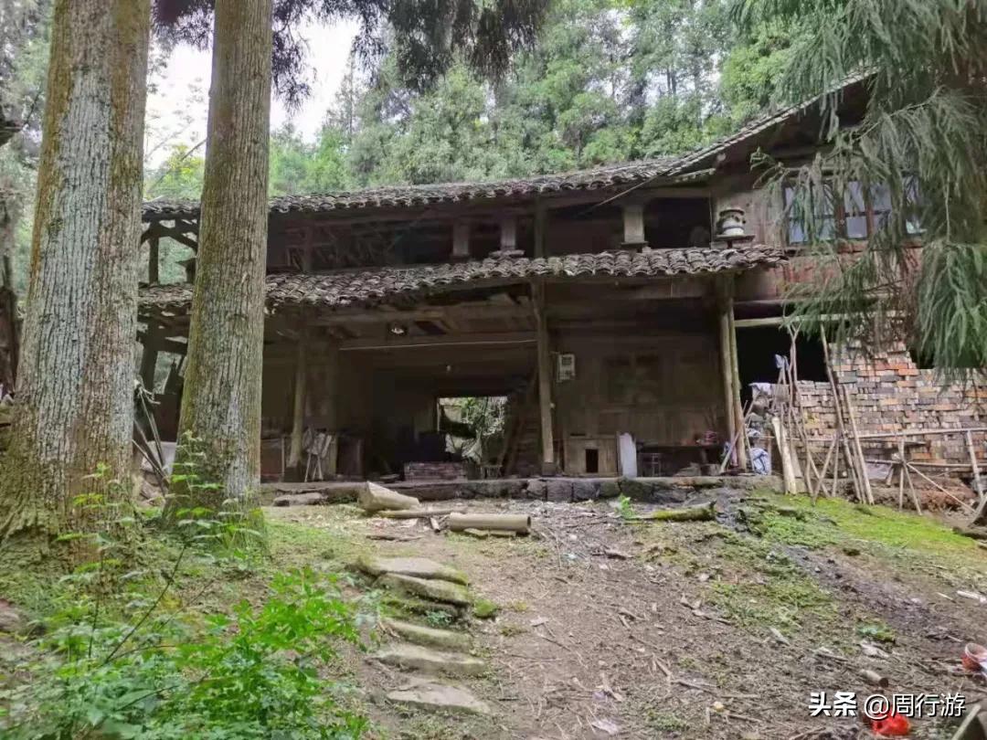 温州文成岭后烂井湖,虽繁华不再,却也有着属于它的传奇故事