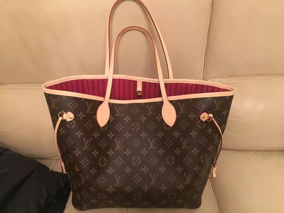 lv现在值得买吗,买lv的真实感受