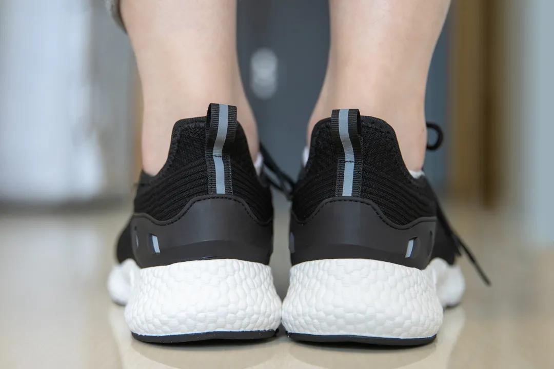 越软的鞋子走路越累,越软的鞋底跑步越舒服吗