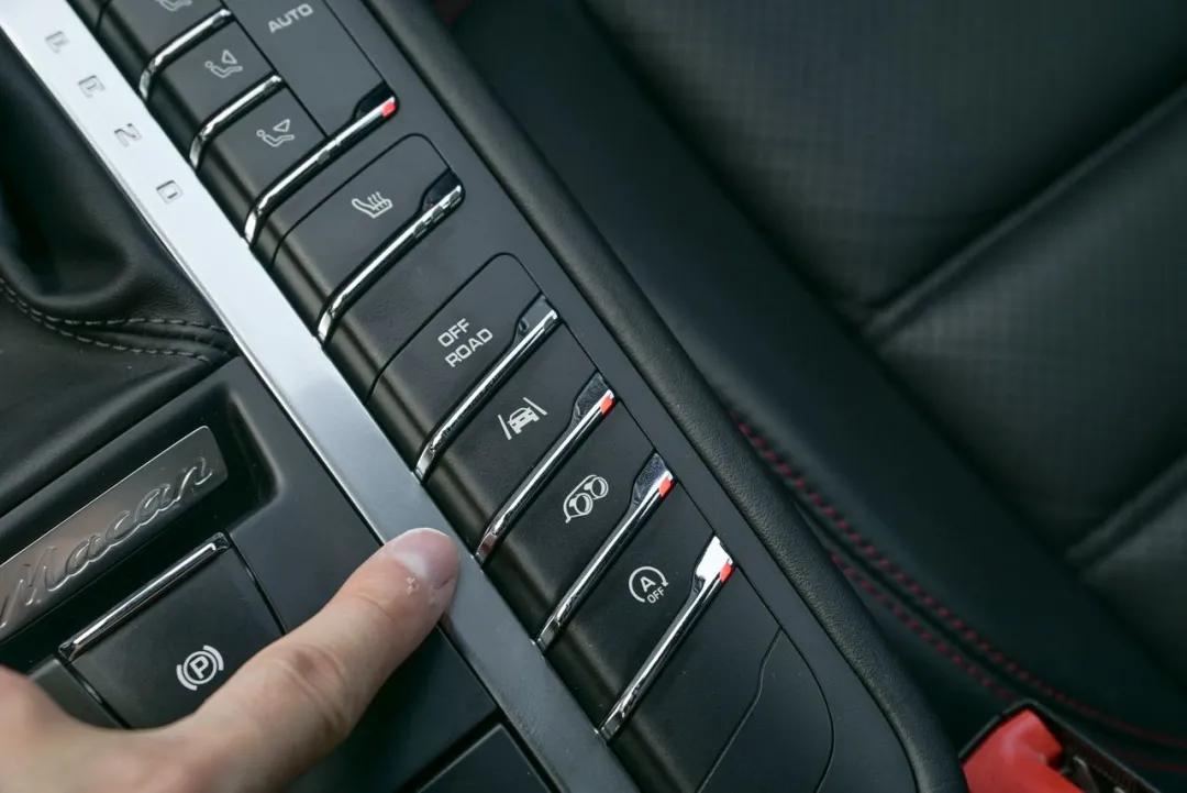 二手保时捷macangts1718,成都保时捷macangts3.0t二手价格