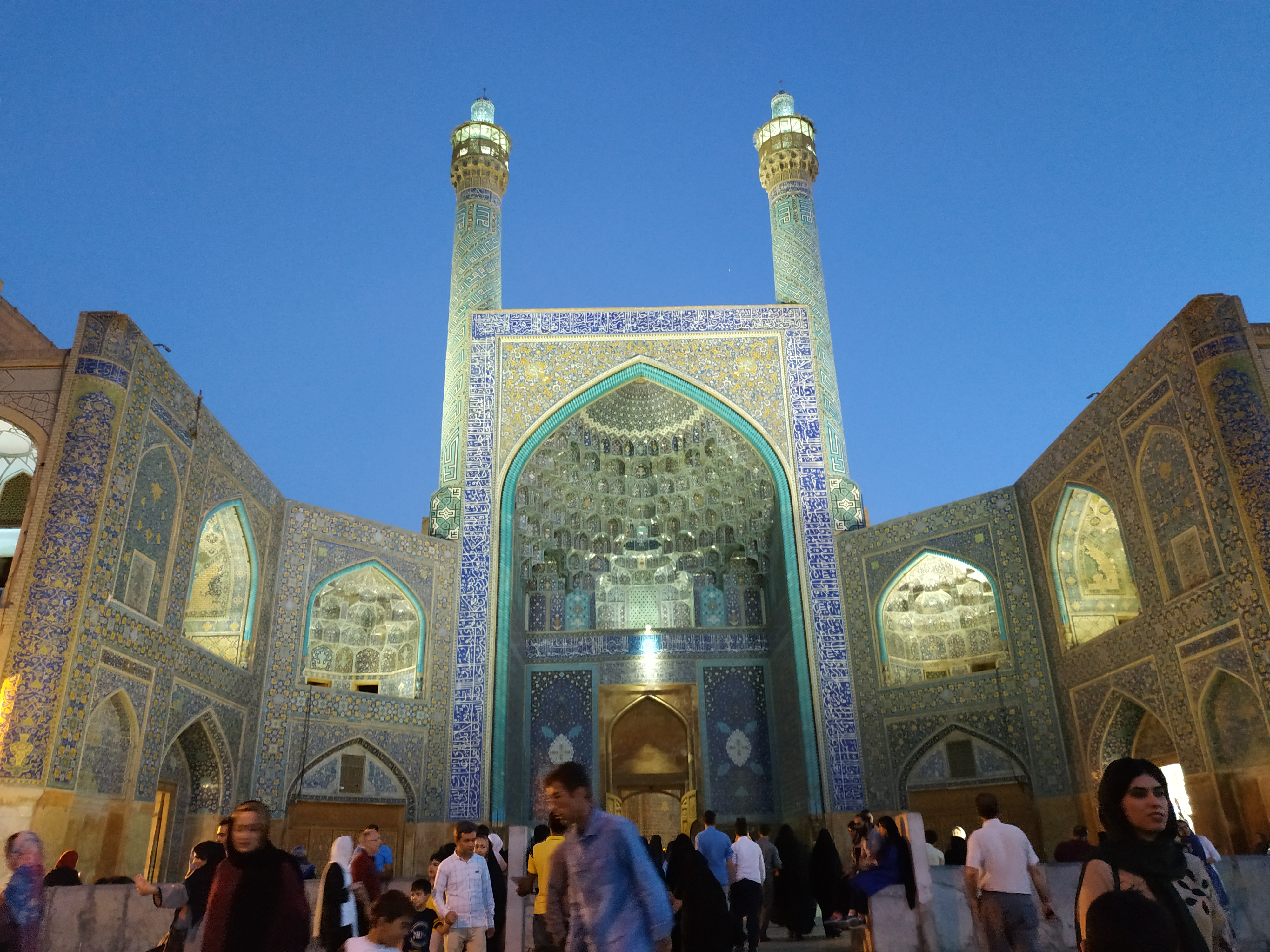 中国手机出国能直接上网吗,出国旅游怎样解决手机网络问题