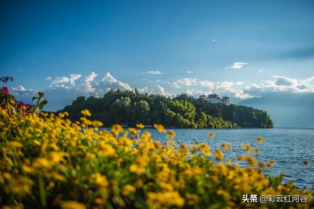 中国云南哪里好看,云南的云彩为什么好看