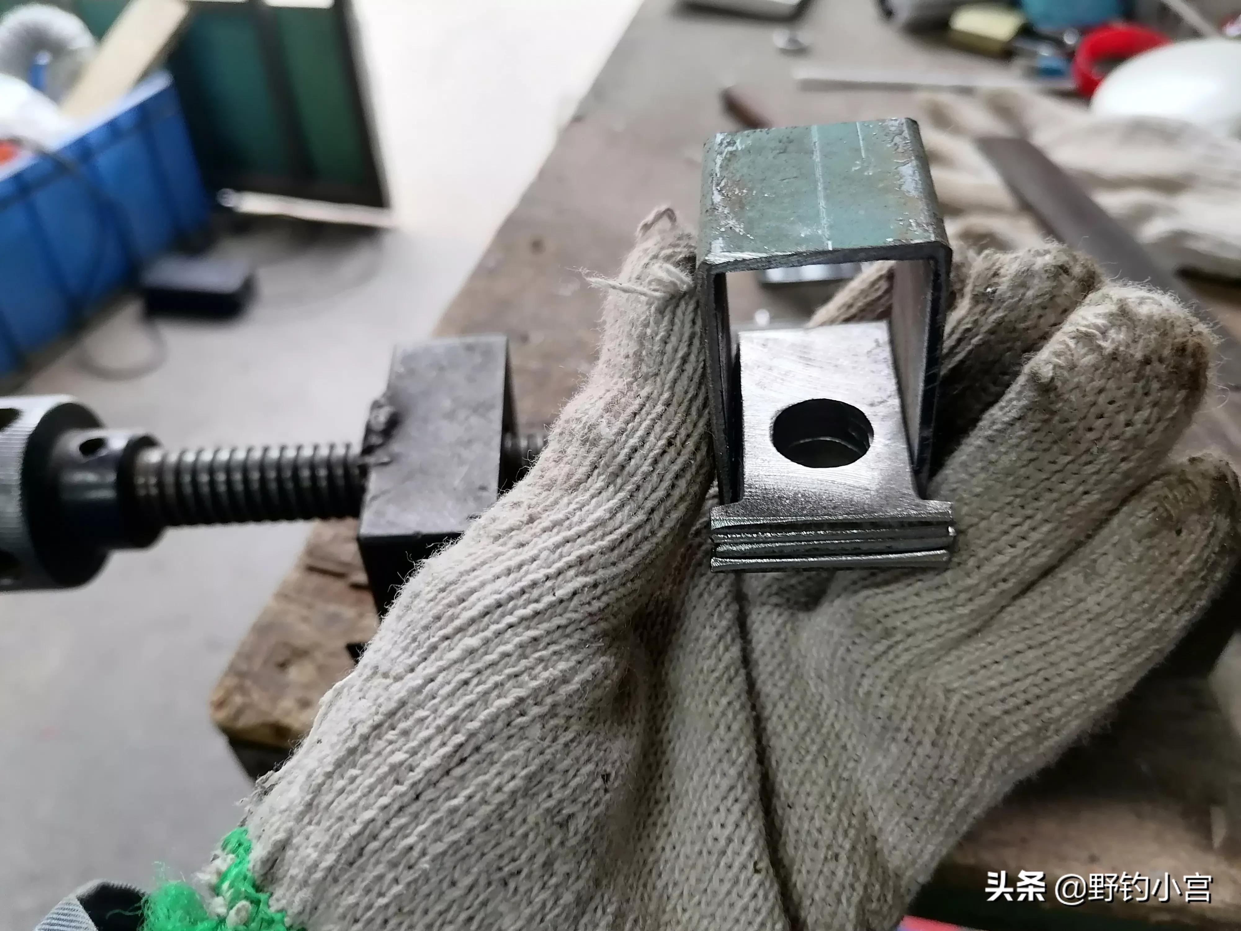 钓友自己设计的钓箱,别人自己制作钓鱼钓箱