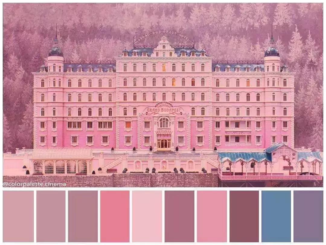 如今不流行照着样板房装了，电视剧才是潮流，配色高级美又正宗