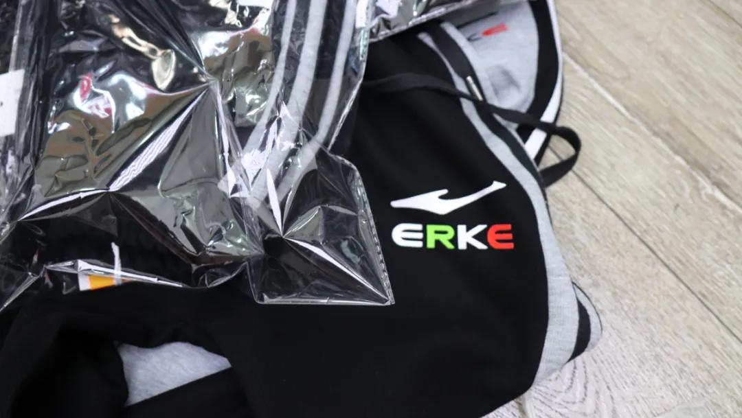 判定100件假货,100多万件假货