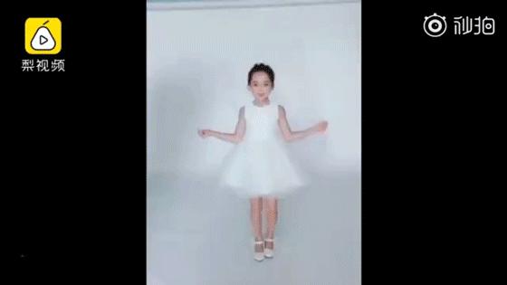 靠贩卖女儿照片赚100万，他们才是真正的魔鬼