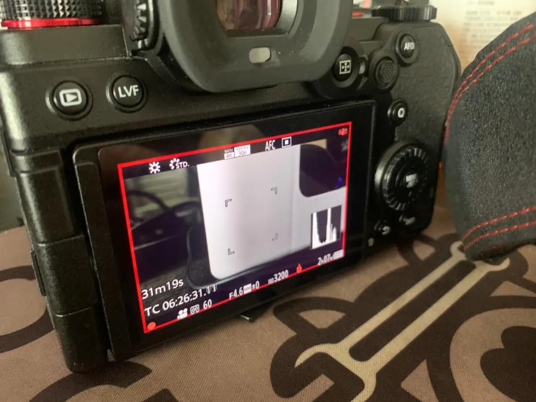 松下全画幅微单s5对焦,松下s5全画幅微单变焦镜头推荐