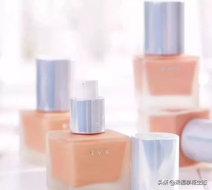 什么牌子的粉底液夏天用都不脱妆,夏天粉底液怎么不脱妆