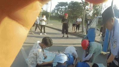 快递员中暑,快递小哥晕倒