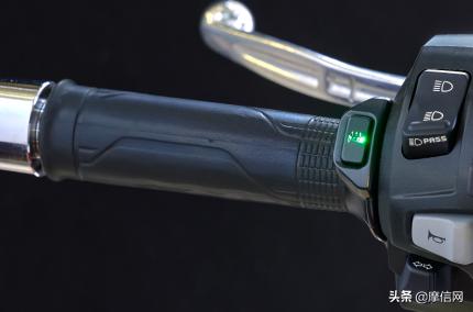 鏈敯澶嶅彜cb1300鍏ㄦ柊浠锋牸,鏈敯琛楄溅cb1300