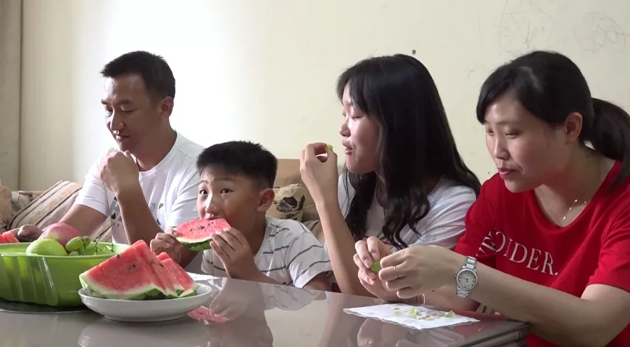 贵州女飞行员刘丹,贵州第一位女飞行员刘丹