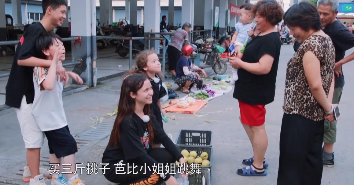 纯素人、偏公益,《谁知盘中餐》为何一举拿下四网省级卫视第一