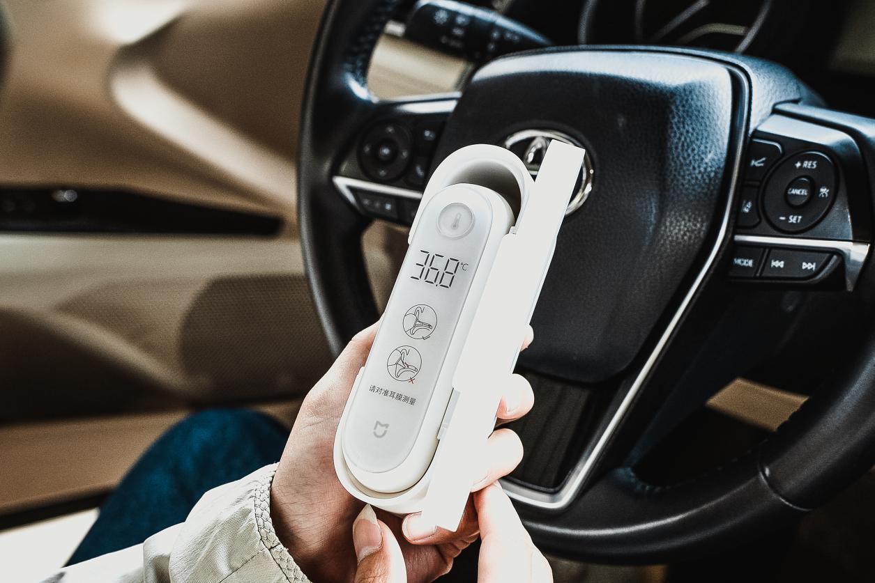 一秒测温,家中宝宝发烧有利器!米家耳温枪上手体验