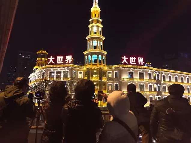 关于哈哈镜的动画视频,关于哈哈镜的诗句