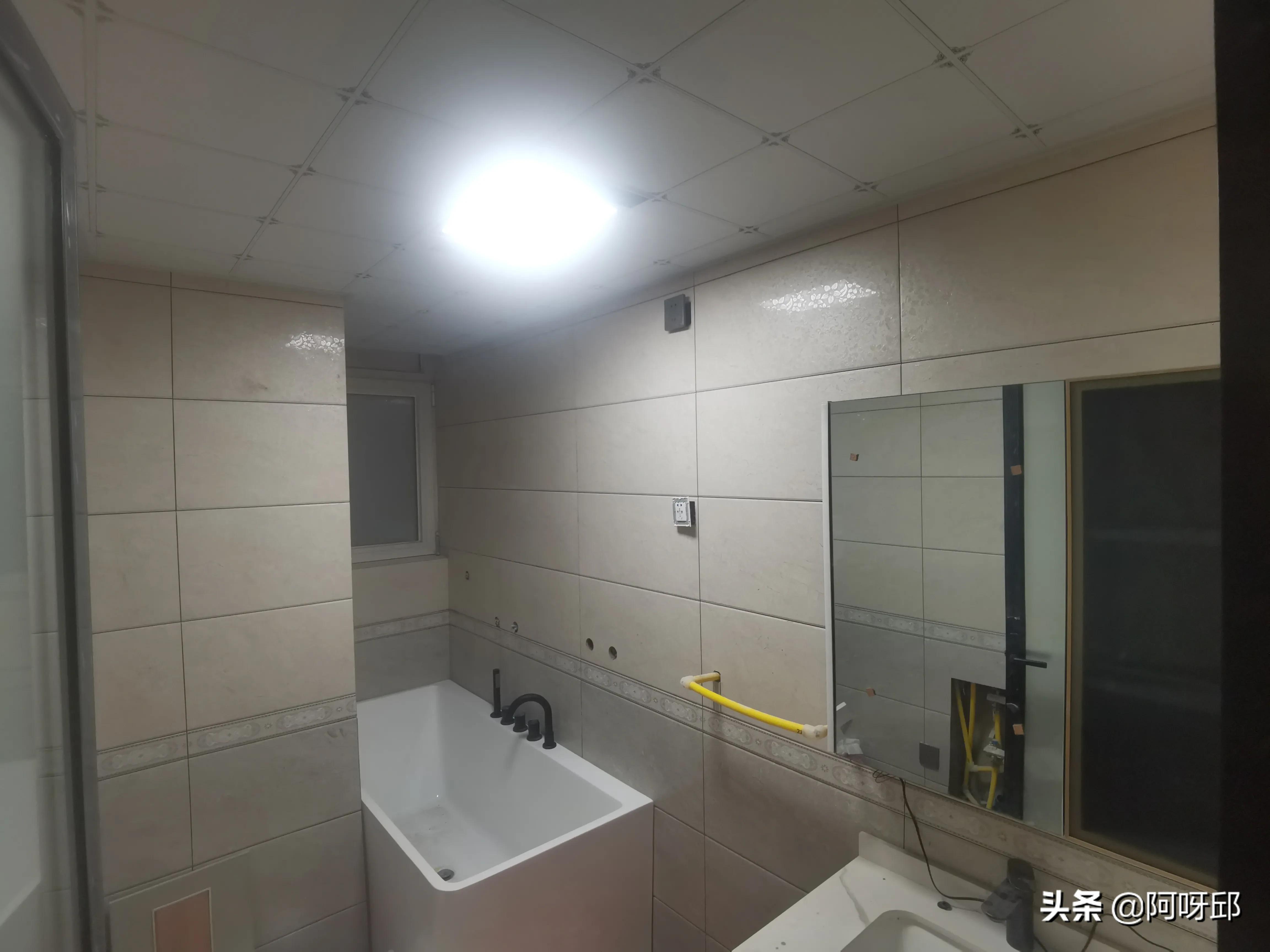 贴瓷砖后期注意什么,瓷砖铺贴的常见问题和解决方法