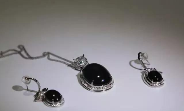 王健林收藏玉,王健林收藏和田玉