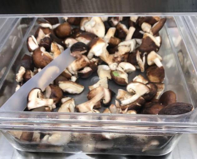 麻辣烫如何选菜,吃麻辣烫该怎么点不压秤