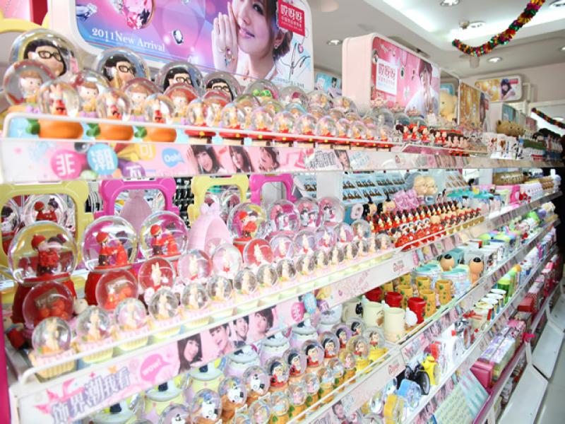 屈臣氏有丝芙兰系列吗,丝芙兰店彩妆推荐