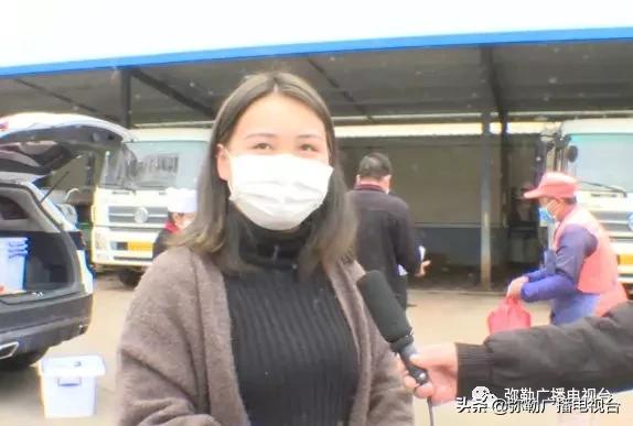 赞！弥勒这几家公司：减免摊位费，免费送餐、送菜，送消毒水...