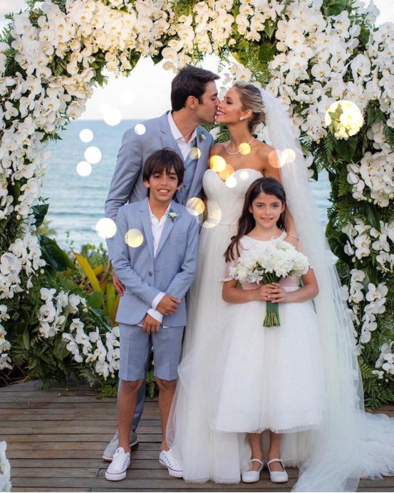 卡卡妻子写真集,卡卡再婚视频