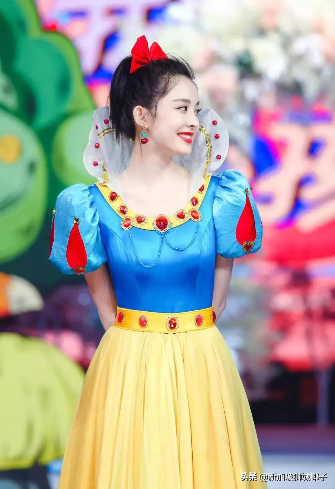 新加坡首位被环球签约艺人,新加坡形象代言人