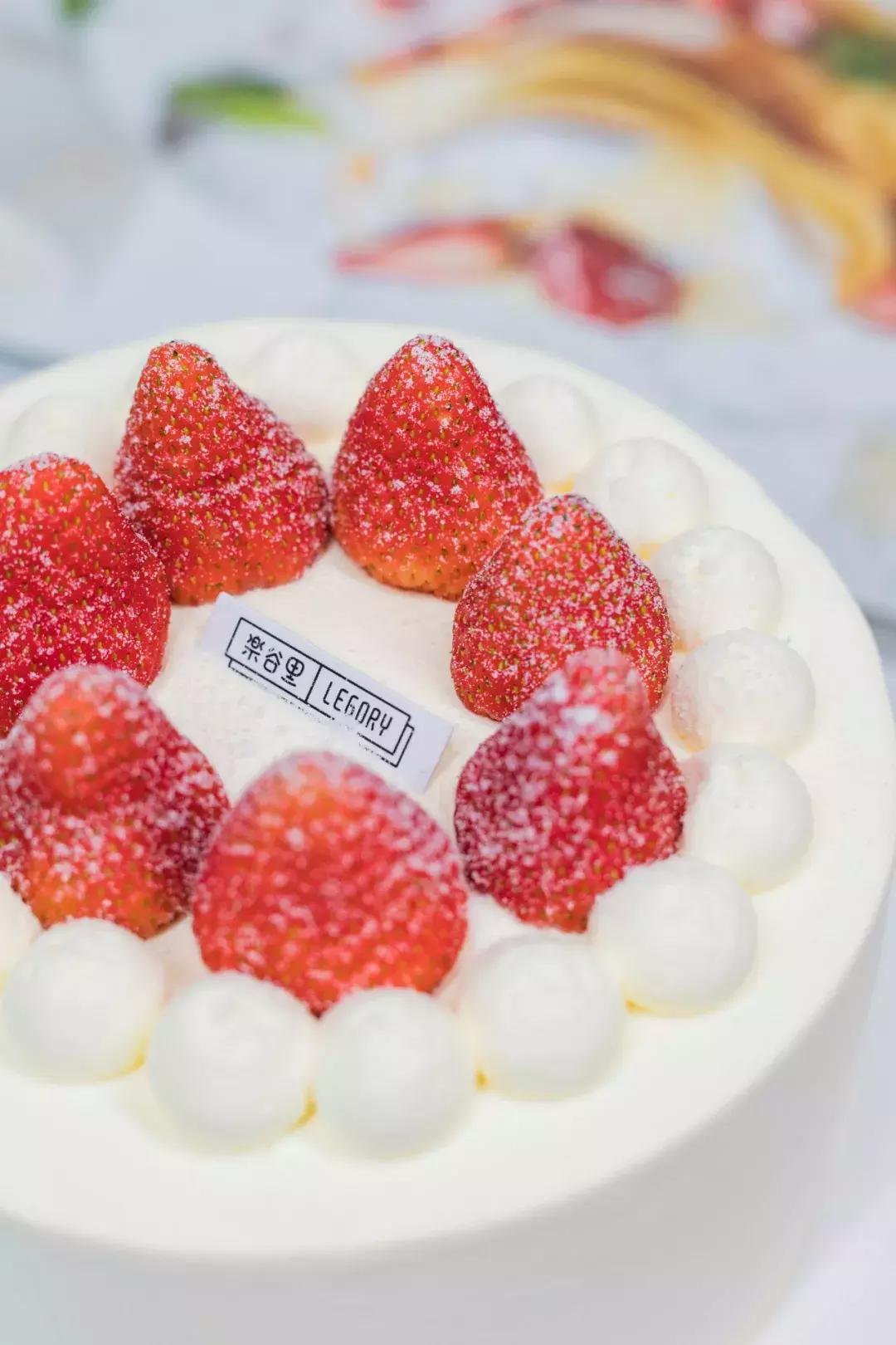 为了这家蛋糕店,我想每天过生日