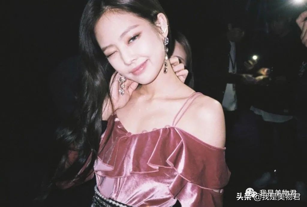 jennie女团可爱,jennie团综穿搭同款