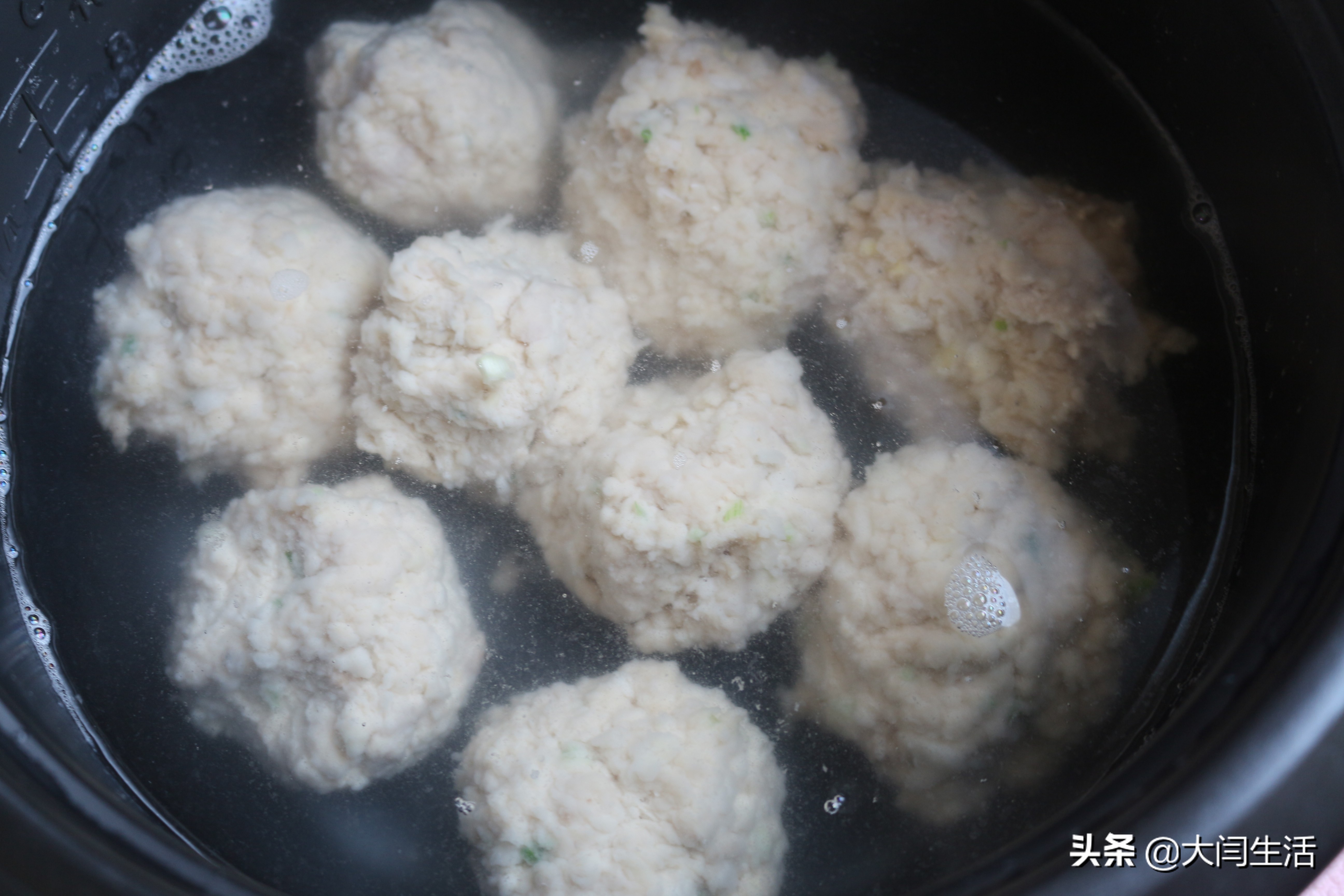 不油炸的狮子头视频,不油炸狮子头