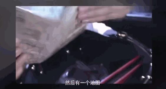 刘雯穿大翅膀走秀视频,刘雯贺聪维密