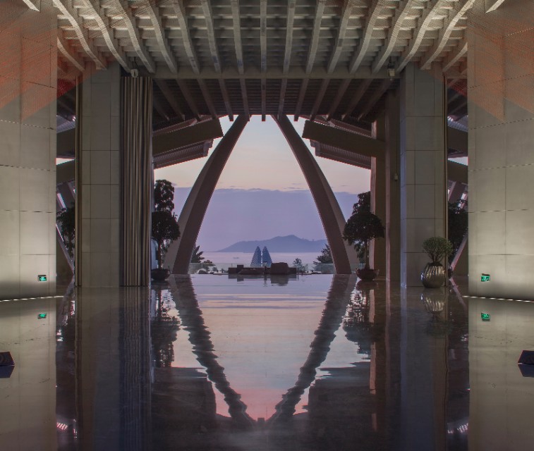 中国第一家七星级水上酒店,中国第一家六星酒店