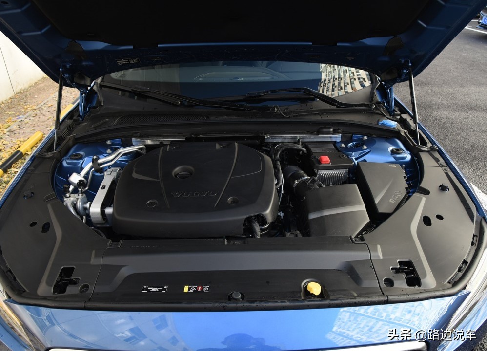 放弃宝马525选择奔驰e260,放弃了宝马5系最后选了凯迪拉克