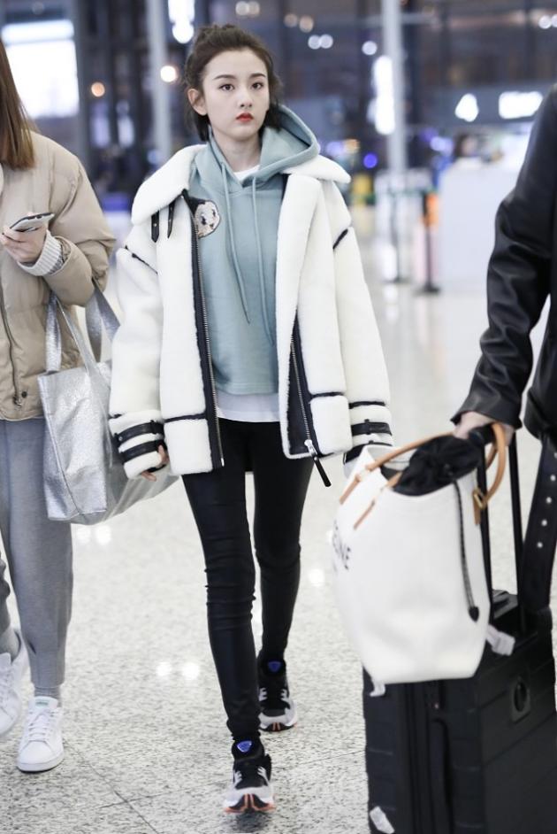 宋祖儿羊羔绒衫,宋祖儿同款卫衣外套