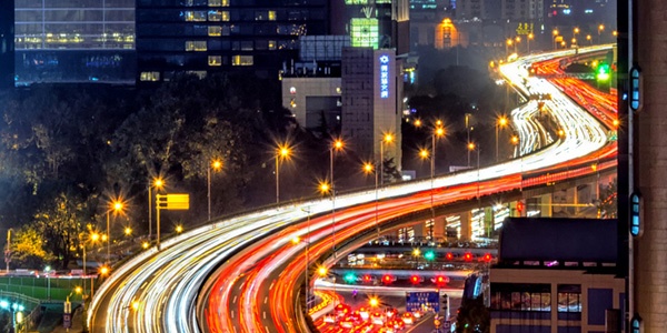 汽车大灯密封没问题还是有雾气,汽车大灯能用玻璃胶密封吗