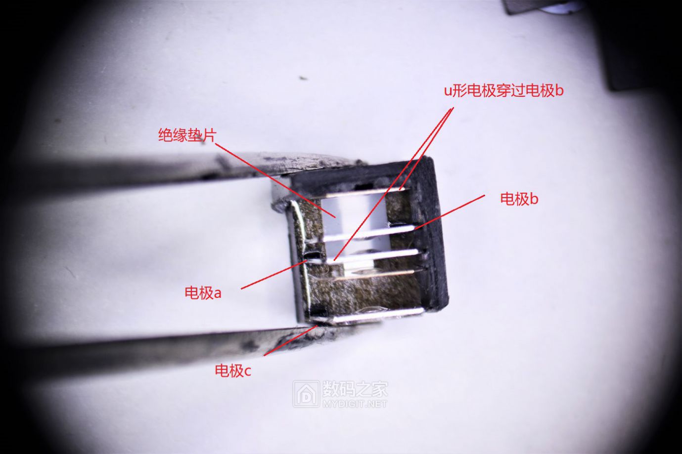 微观拆解：陶瓷滤波器和一个有源晶振，原理介绍及部件解析