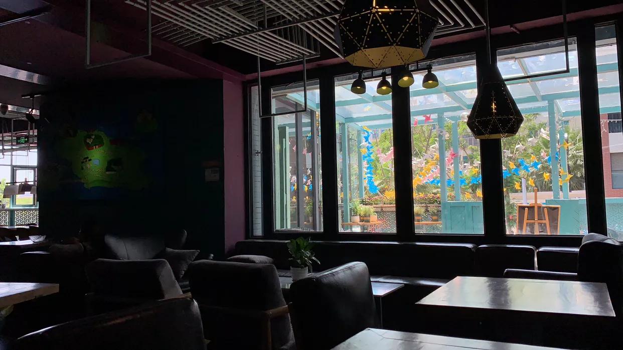 不懂英语出国旅行过海关,如何学英文出国旅游