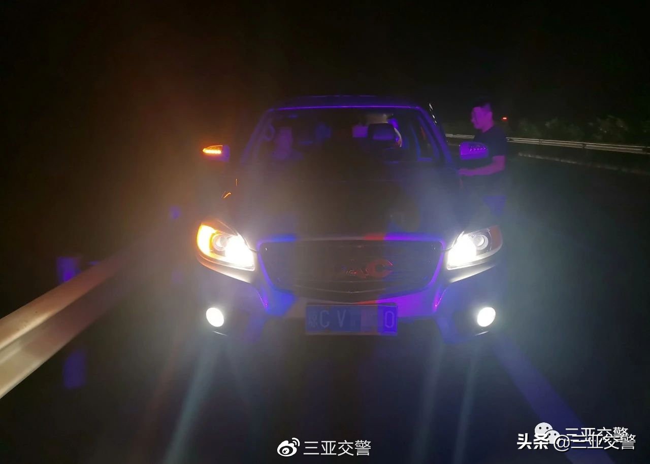 我为群众办实事丨为上厕所,竟将车停在高速公路应急车道......