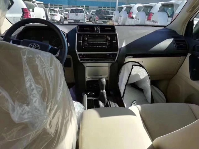 2020丰田霸道普拉多2700中东版,20款丰田普拉多2.7中东顶配