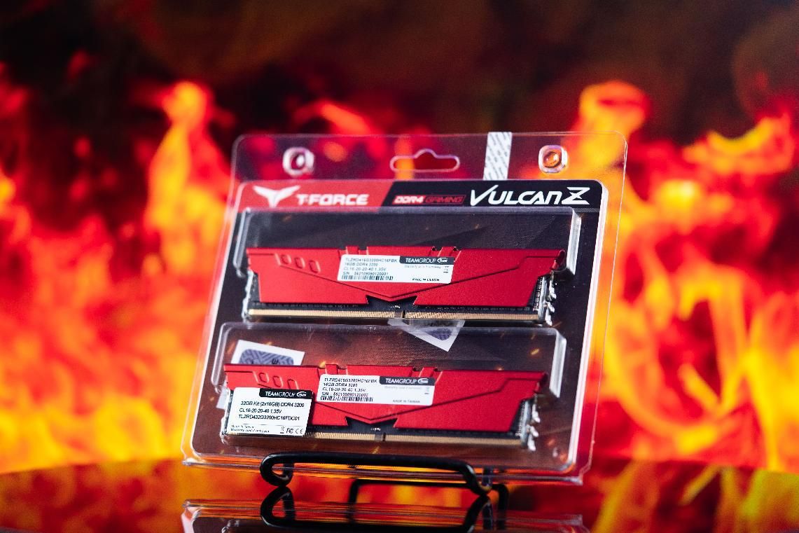 十铨火神内存条ddr43600,十铨内存火神3200可以超频到多少