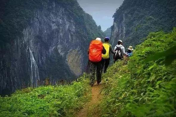 苍山徒步最全攻略｜夏末秋初去大理，苍山碧*欲色**流，洱海烟波浩渺