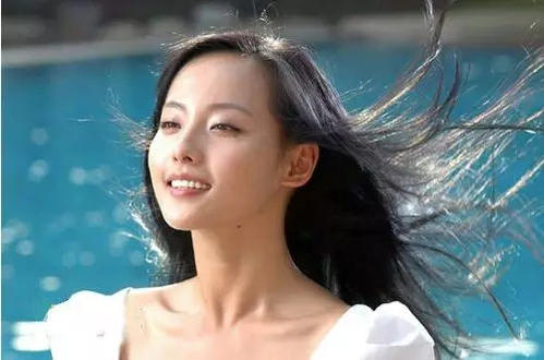 都说头发是女人的第二张脸,都说头发是女人第二张脸文案