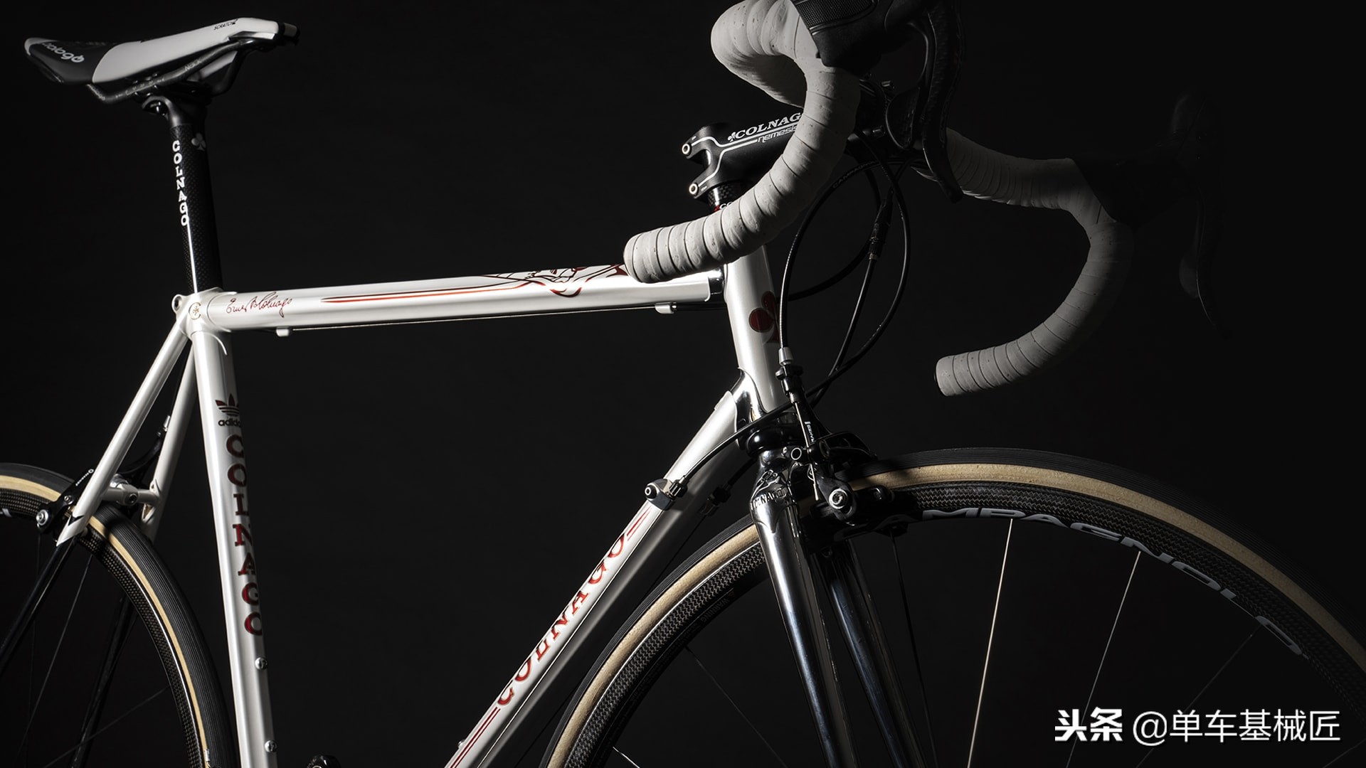 阿迪达斯ozweego系列全部配色 (阿迪达斯copa 为什么不迭代了)